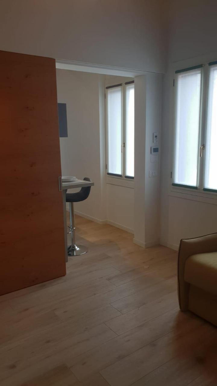 Snc1018 Modern Boutique Apartment Венеція Екстер'єр фото
